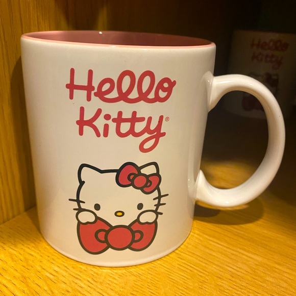 Hello Kitty Mug - Picture 1 of 3